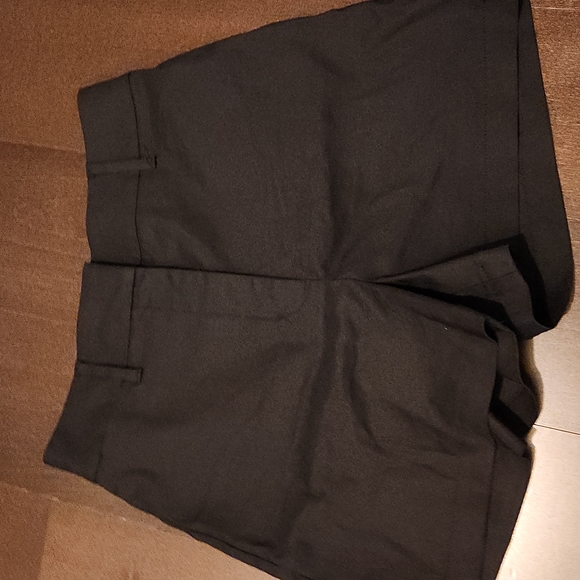 Aritzia Wilfred Dress Shorts - Picture 2 of 9